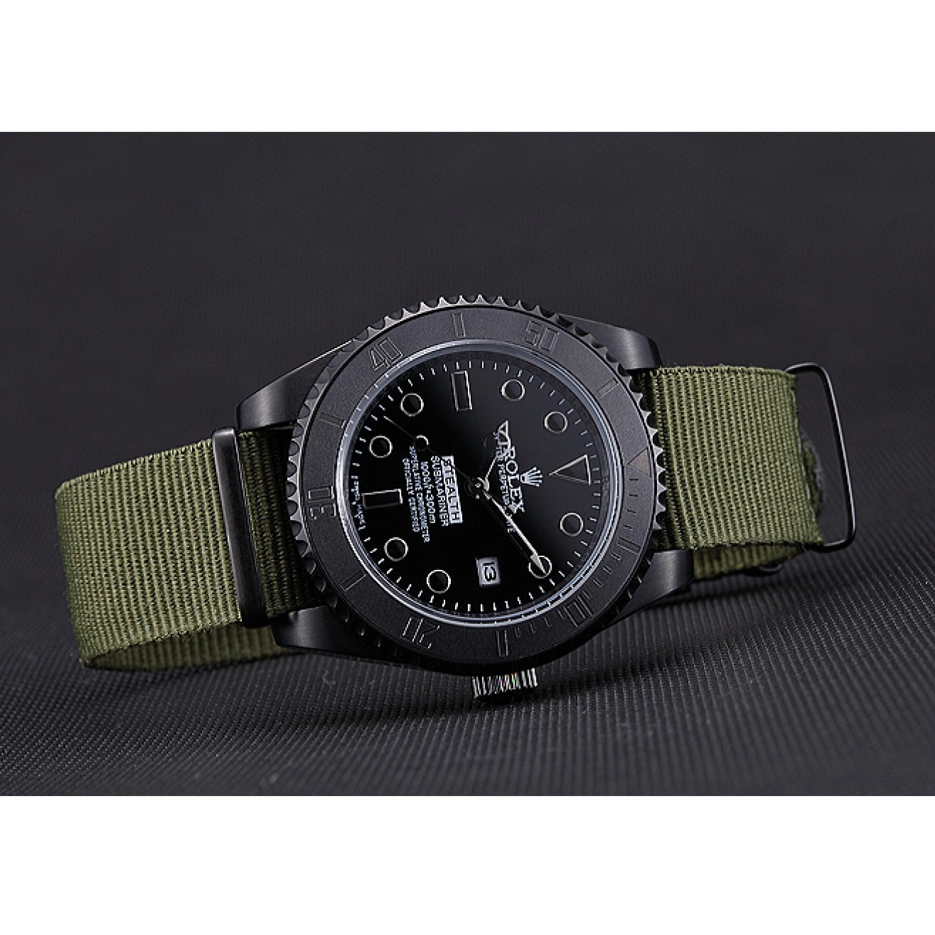 Aaa replica Rolex 621995 Stealth Submariner Olive 0824